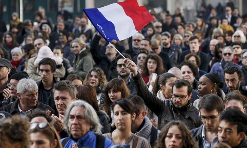 Γαλλία: Η ανεργία σημείωσε τη μεγαλύτερη μείωση σε μηνιαία βάση εδώ και 20 χρόνια