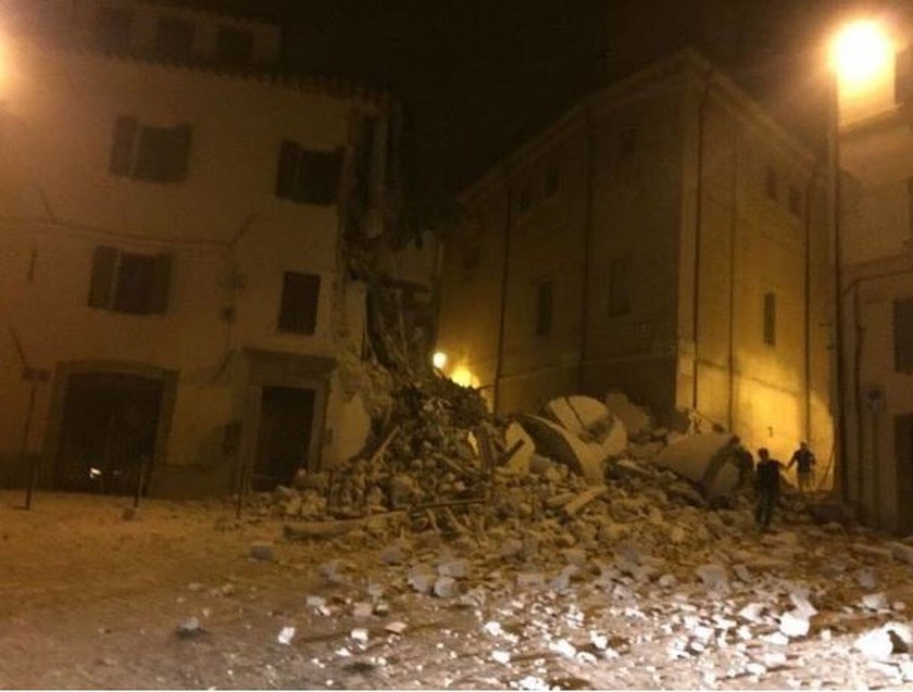 Νέος ισχυρός σεισμός «ταρακούνησε» την Ιταλία (videos+photos)