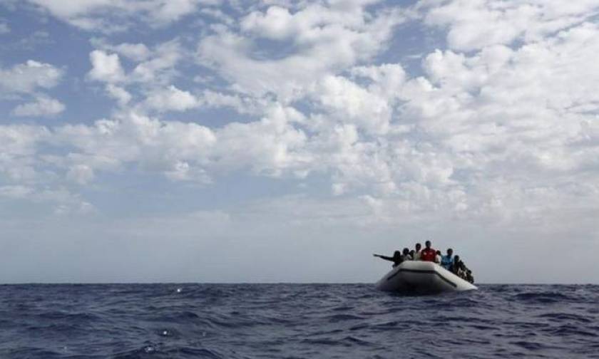 Τουλάχιστον 100 πρόσφυγες αγνοούνται από χθες στη Μεσόγειο