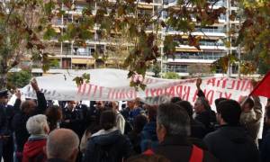 28η Οκτωβρίου: Επεισόδια στη Θεσσαλονίκη κατά τη διάρκεια της παρέλασης (pics)
