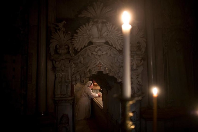 Συγκλονιστική αποκάλυψη: Άνοιξαν τον τάφο του Χριστού (Pics+Vids)