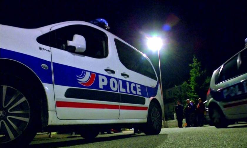 Γαλλία: Συνελήφθη άνδρας που κρατούσε ψεύτικο όπλο και φώναζε «ο Αλλάχ είναι μεγάλος»