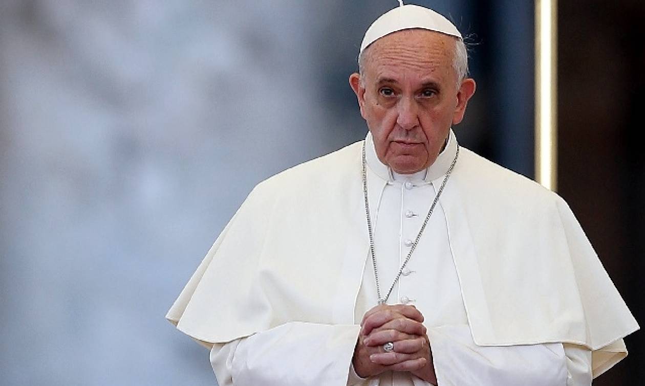 Ο πάπας Φραγκίσκος αποκλείει το ενδεχόμενο χειροτονίας γυναικών ιερέων