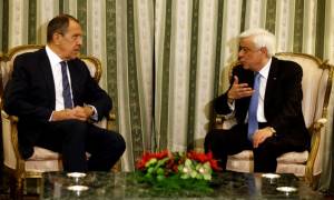 Συνάντηση Παυλόπουλου - Λαβρόφ με αυστηρό μήνυμα για Κυπριακό και Συρία (video)