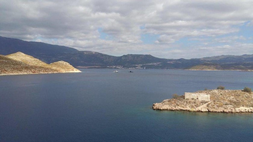 Με υποβρύχιο και πυραυλάκατο στο Καστελόριζο το ΠΝ στέλνει μήνυμα στην Τουρκία