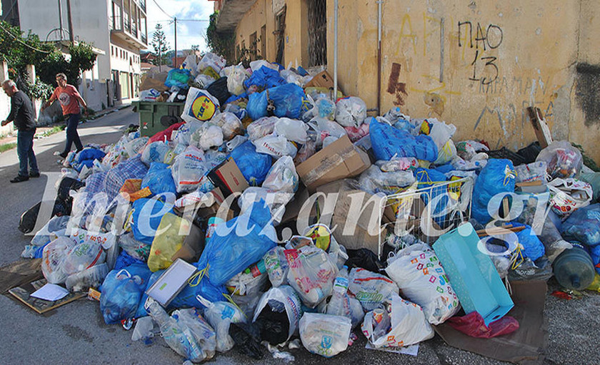 «Πνίγηκε» στα σκουπίδια η Ζάκυνθος - Δείτε γιατί