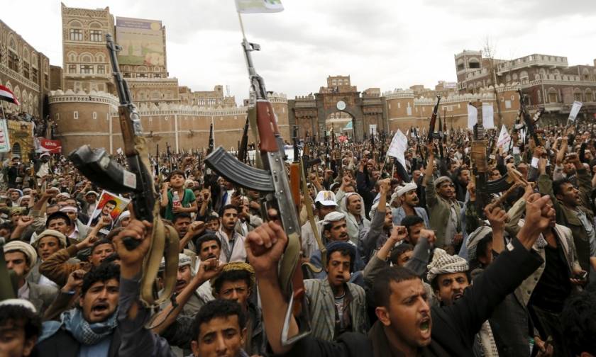 Υεμένη: Οι σιίτες Χούτι απελευθέρωσαν έναν Αμερικανό όμηρο που κρατούσαν πάνω από 18 μήνες