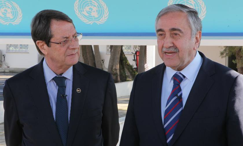 Κρίσιμες ώρες για το Κυπριακό: Αναστασιάδης – Ακιντζί κάθισαν στο τραπέζι των διαπραγματεύσεων