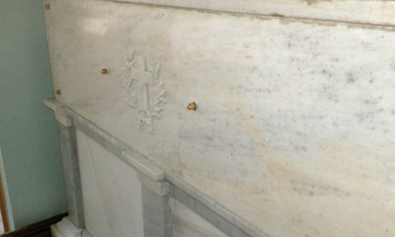 Ο χτύπος στον τάφο του Αγίου Νεκταρίου
