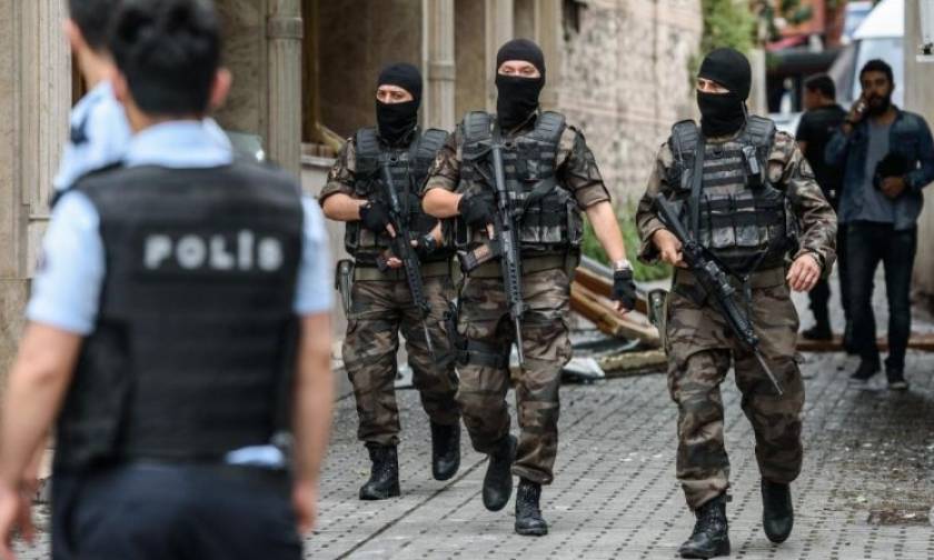 Συναγερμός στην Τουρκία - Έκρηξη βόμβας στην Κωνσταντινούπολη (Pics)