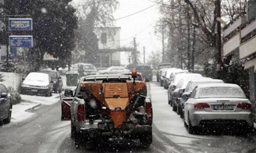 Κακοκαιρία: Τσουχτερό το κρύο στη Μακεδονία - Έπεσαν οι πρώτες νιφάδες στον Χορτιάτη