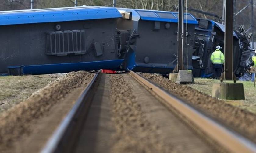 Ολλανδία: Εκτροχιασμός τρένου με πολλούς τραυματίες