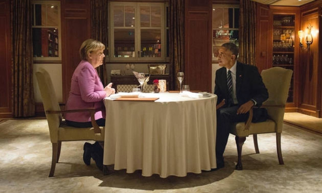 H ευχάριστη έκπληξη της Μέρκελ στον Ομπάμα πριν από το επίσημο δείπνο! (video)
