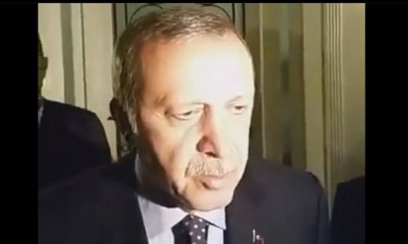Βίντεο ντοκουμέντο: Πότε και από ποιον ενημερώθηκε τελικά ο Ερντογάν για το πραξικόπημα;