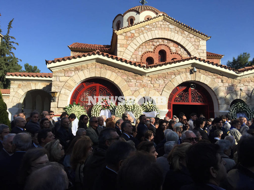 Η Ελλάδα αποχαιρετά τον Κωστή Στεφανόπουλο