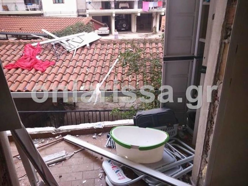 Παραλίγο τραγωδία στη Λάρισα: 27χρονος υπέστη σοβαρά εγκαύματα από έκρηξη σε διαμέρισμα (pics)