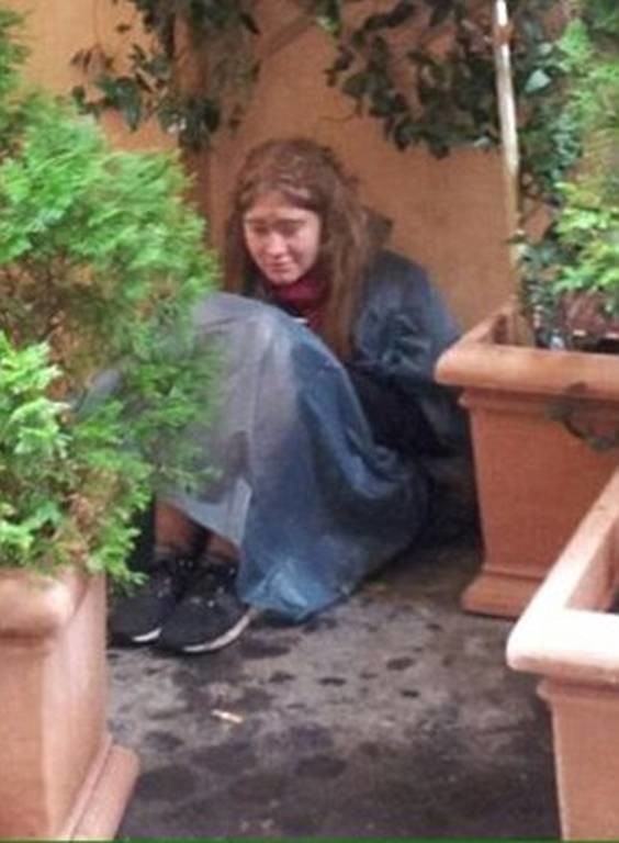 Λάθος συναγερμός! Δεν είναι η μικρή Μαντλίν η νεαρή άστεγη στη Ρώμη (pics+vid)