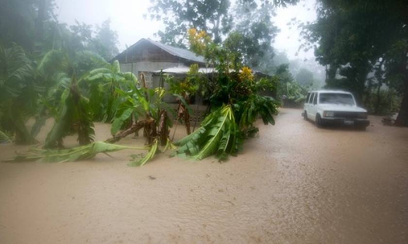 Κόστα Ρίκα: Τουλάχιστον 4 νεκροί μετά το πέρασμα του κυκλώνα Ότο (videos)