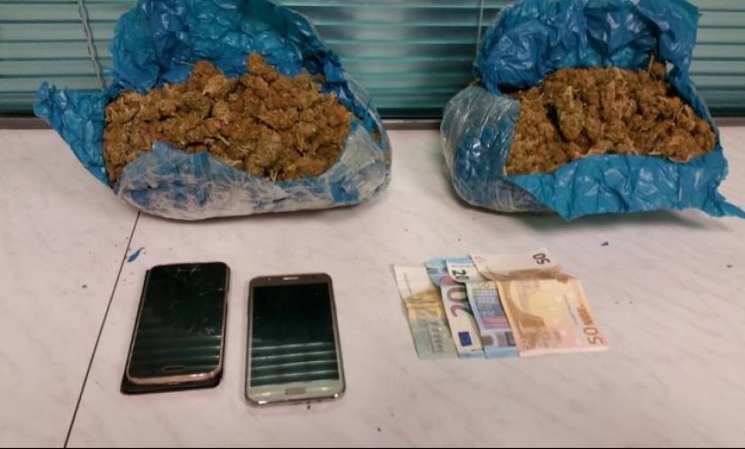 Ηράκλειο: Δύο συλλήψεις για 2 κιλά χασίς