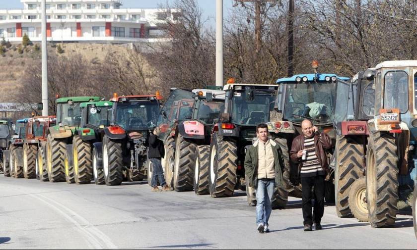 «Ζεσταίνουν» τα τρακτέρ οι αγρότες της Θεσσαλίας: Προγραμματίζουν κινητοποιήσεις
