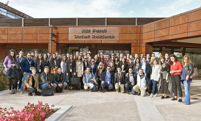 Οι συμμετέχοντες της Σχολής Επιχειρηματικότητας κατά τη διάρκεια της επίσκεψής τους στην Αμερικανική Γεωργική Σχολή της Θεσσαλονίκης