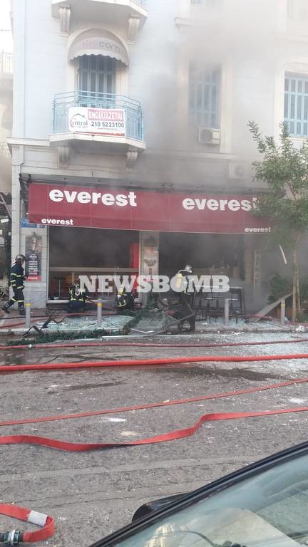 Έκρηξη στην πλατεία Βικτωρίας: Αποκλειστικές φωτογραφίες λίγα λεπτά μετά την έκρηξη (pics)