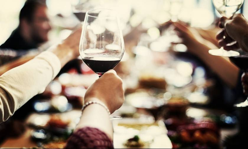 Πονοκέφαλος από το κρασί – Πώς θα τον αποφύγετε