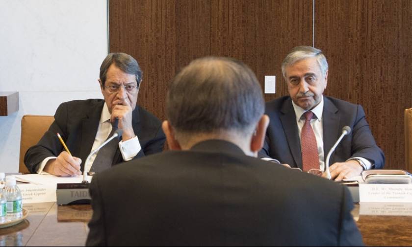 Αρχίζουν νέες διαπραγματεύσεις για το Κυπριακό - Καταθέτουν χάρτες στις 11 Ιανουαρίου