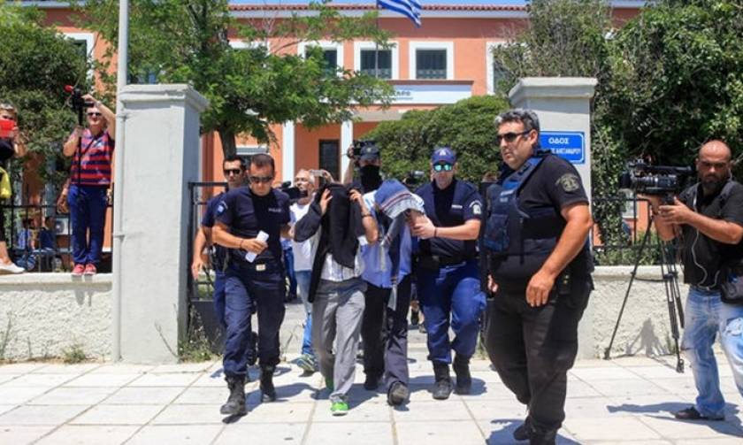 Δεν εκδίδονται στην Τουρκία οι τρεις από τους οκτώ αξιωματικούς