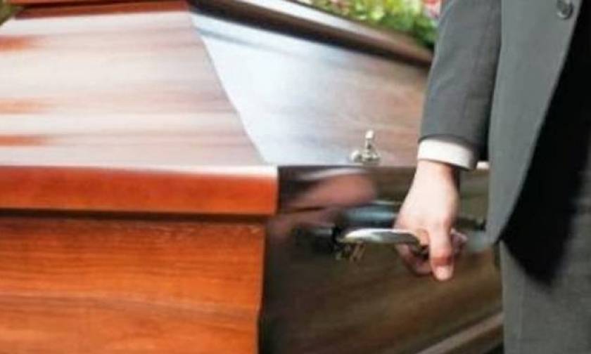 Απίστευτο περιστατικό στο Άργος: «Δεν θέλω στην κηδεία μου να…» - Δείτε τι έγραφε το κηδειόχαρτο