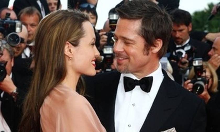 Το νέο κόλπο της Angelina Jolie για να πάρει τα παιδιά μακριά από τον Brad Pitt