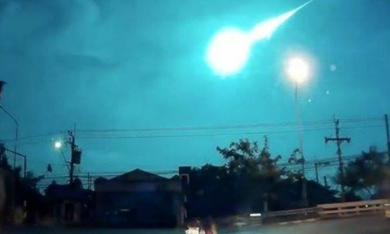Τρομακτική έκρηξη: Μετεωρίτης έκανε τη νύχτα μέρα - Συγκλονιστικό βίντεο!