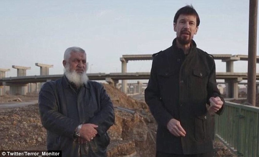 Νέο μήνυμα του ISIS μέσω βίντεο με πρωταγωνιστή Βρετανό όμηρο δημοσιογράφο (Vid)