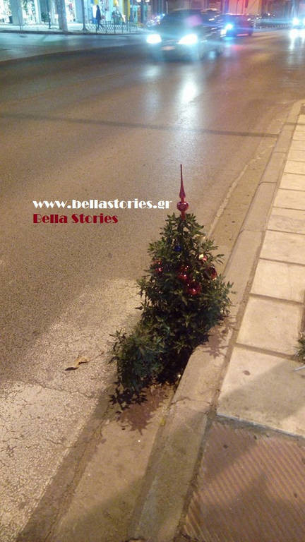 Απίστευτο! Δείτε πού στόλισαν χριστουγεννιάτικο δέντρο στη Θεσσαλονίκη (pics-vid)