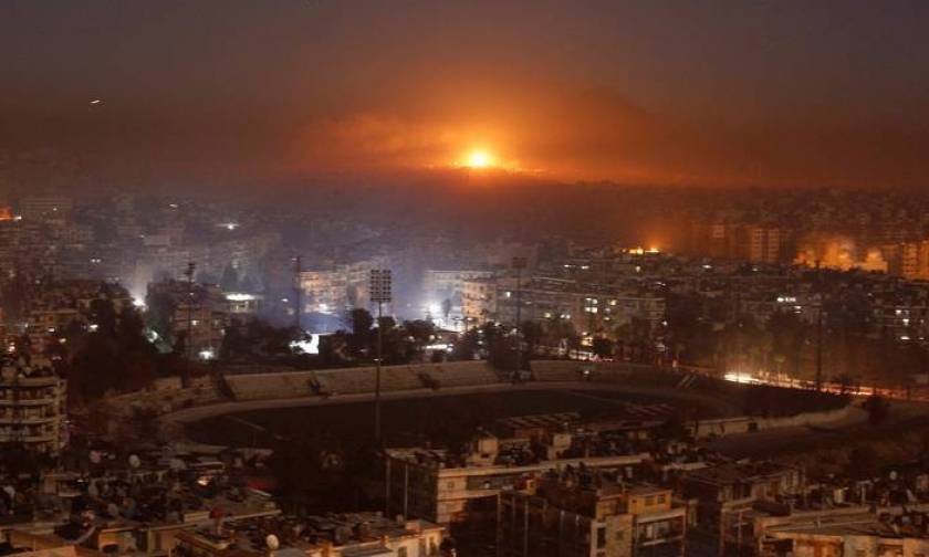 Χαλέπι: πέφτει μεν αλλά ο πόλεμος δεν τελειώνει (vid & pics)