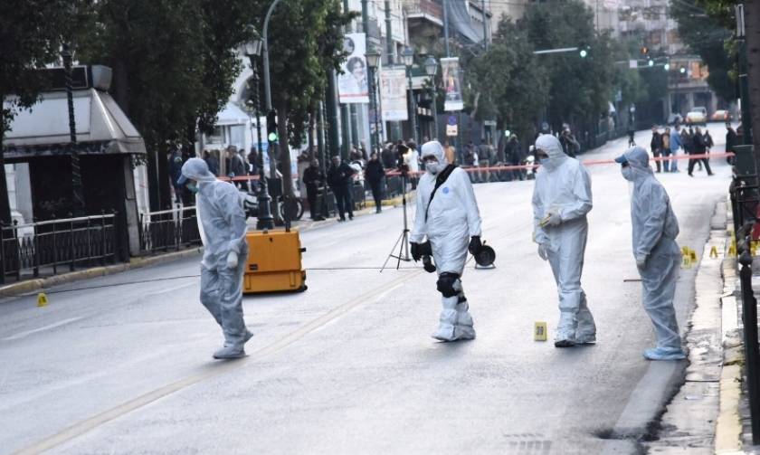 Bomb neutralized outside labour ministry in Athens