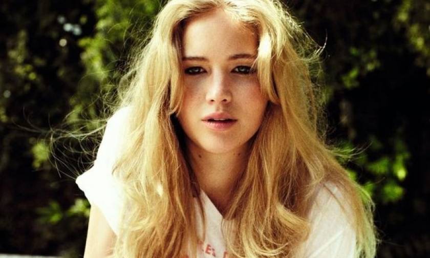 Το trick της Jennifer Lawrence για να αντιμετωπίσει τα μαλλιά που «πετάνε»;