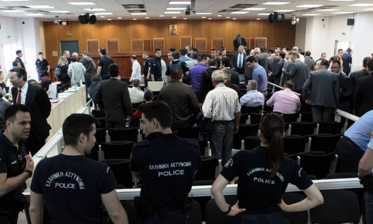 Δίκη Χρυσής Αυγής: «Η ηγεσία της ΧΑ είχε προαναγγείλει τη δολοφονική επίθεση στο Πέραμα»