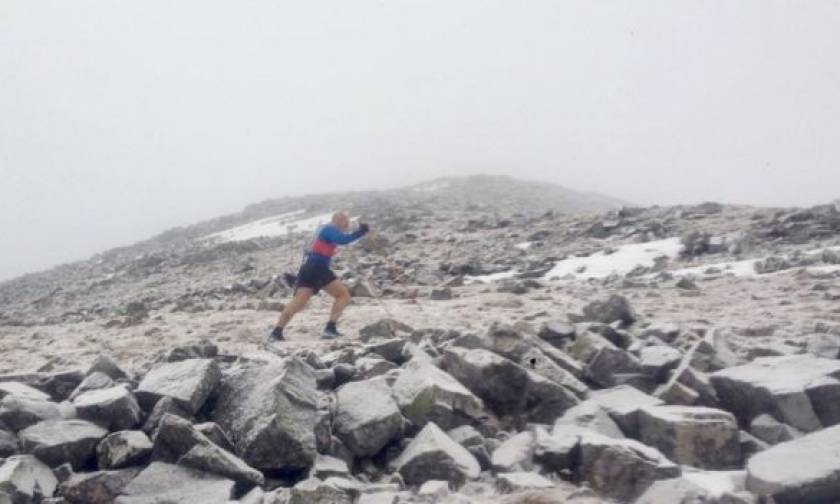 Φοβερό ρεκόρ: Σκαρφάλωσε 24 βουνά σε λιγότερο από 24 ώρες! (pics)
