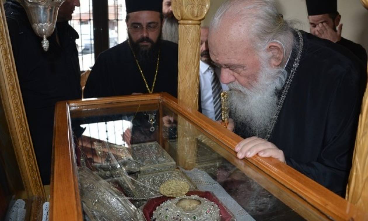 Ο Αρχιεπίσκοπος Ιερώνυμος στον ναό της Παναγίας Φανερωμένης Νέας Ηρακλείτσας