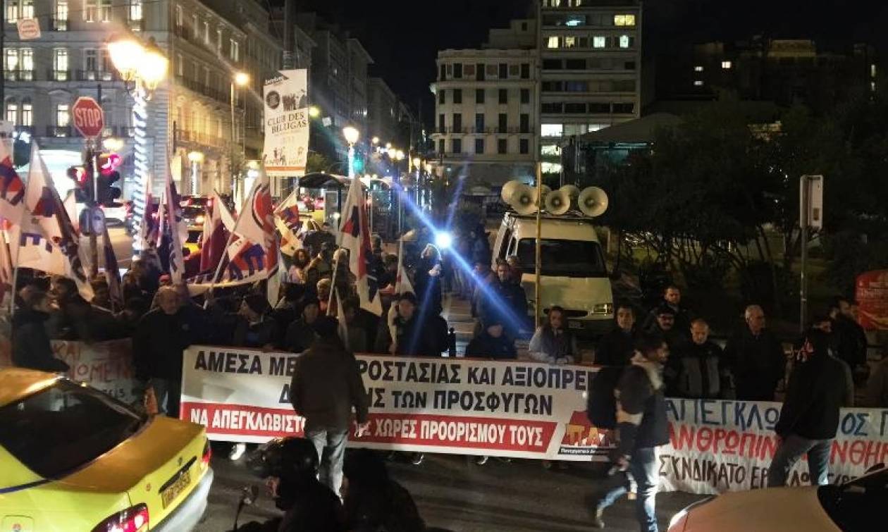 Συγκέντρωση διαμαρτυρίας του ΠΑΜΕ στην Κλαυθμώνος (pics&vid)