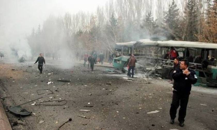 More than 25 wounded in Turkish bus blast, death toll unclear