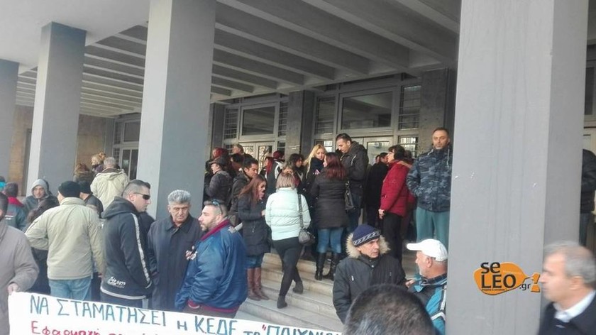 Θεσσαλονίκη: Στους δρόμους οι εργαζόμενοι στους ΟΤΑ