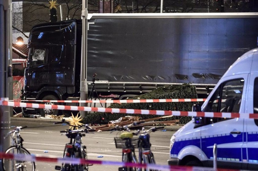 Τρομοκρατική επίθεση Βερολίνο - Ανατροπή-σοκ από τη γερμανική αστυνομία: Συλλάβαμε λάθος άνθρωπο