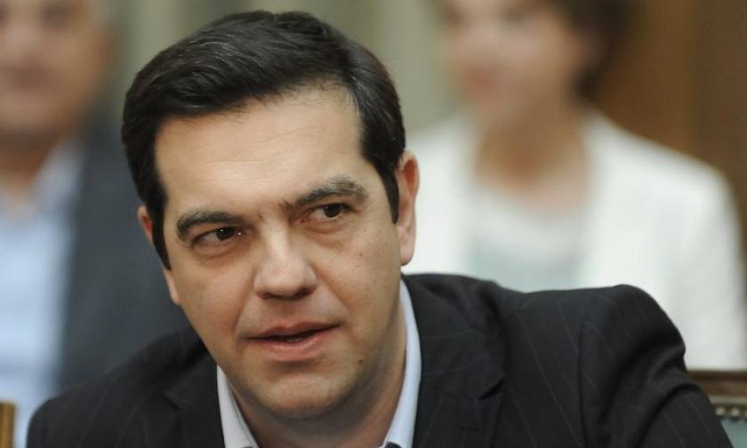 Κρήτη - Έξαλλος ο Τσίπρας με τους δημοσιογράφους: Βγείτε έξω! (vid)