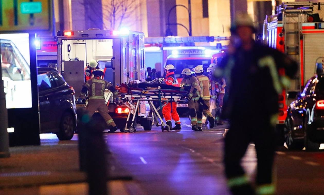 Τρομοκρατική επίθεση Βερολίνο: Πού στρέφονται οι έρευνες