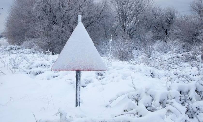 Η ΕΜΥ προειδοποιεί : Χιόνια θα πέσουν στην Πάρνηθα – Δείτε πού θα το «στρώσει» σήμερα