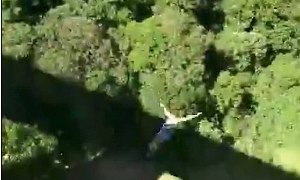 Βίντεο σοκ: Έκανε bungee jumping και σκοτώθηκε μπροστά στα μάτια της οικογένειάς του