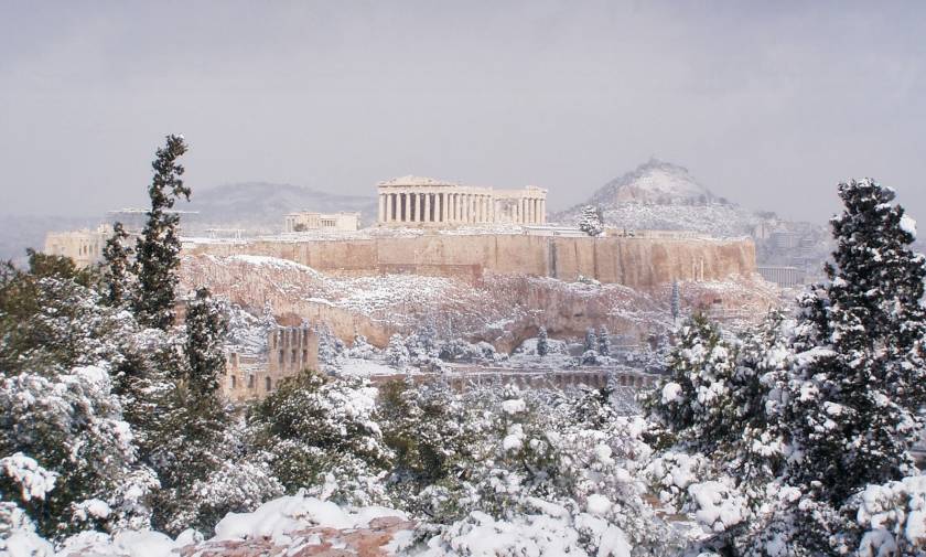 Καιρός: Χριστούγεννα με λιακάδα - Χιόνια και στην Αθήνα την Πρωτοχρονιά