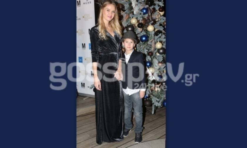 Γιάννα Πολιάκου: Σε Christmas fashion party με τον κούκλο γιο της!